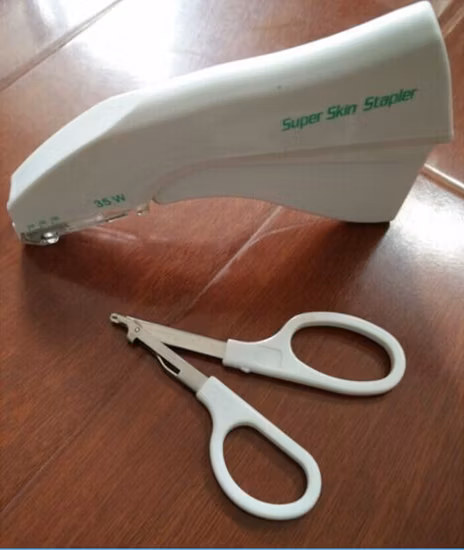 Medical Equipment Surgical Staplers Disposable Endoscopic Linear Stapler for Rectal Resection